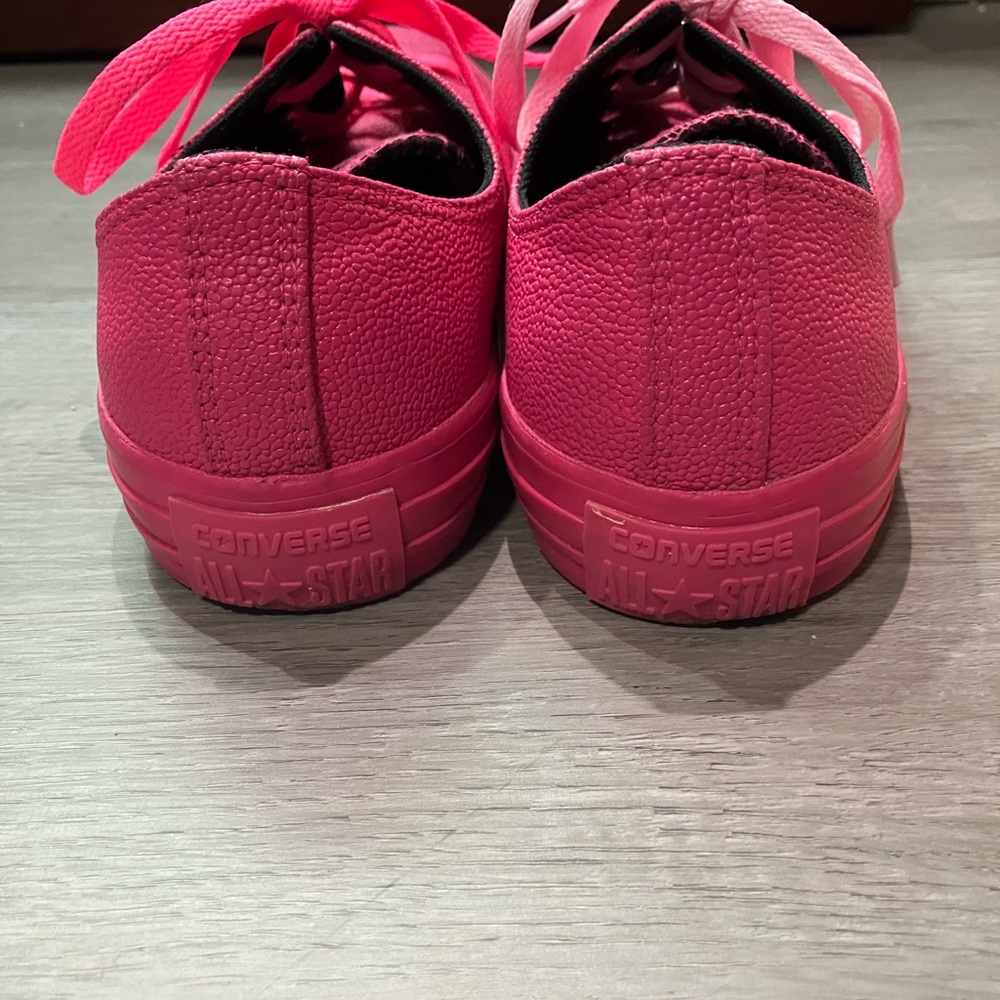 RARE Converse All Star OX Hot Pink 155185C Low Top Sneakers Size 9W/7W - Picture 3 of 8